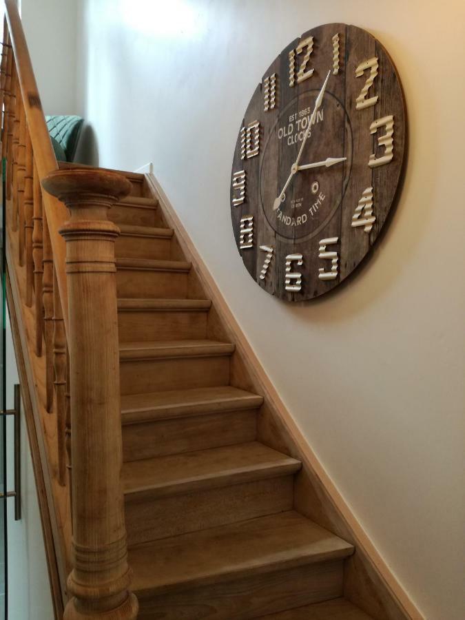 The Front Door N12 Villa Ieper Bagian luar foto